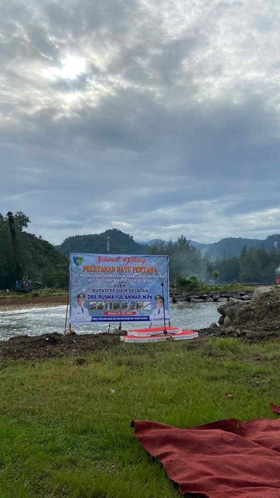 PELETAKAN BATU PERTAMA PEMBANGUNAN JEMBATAN WISATA CEROCOK PAINAN